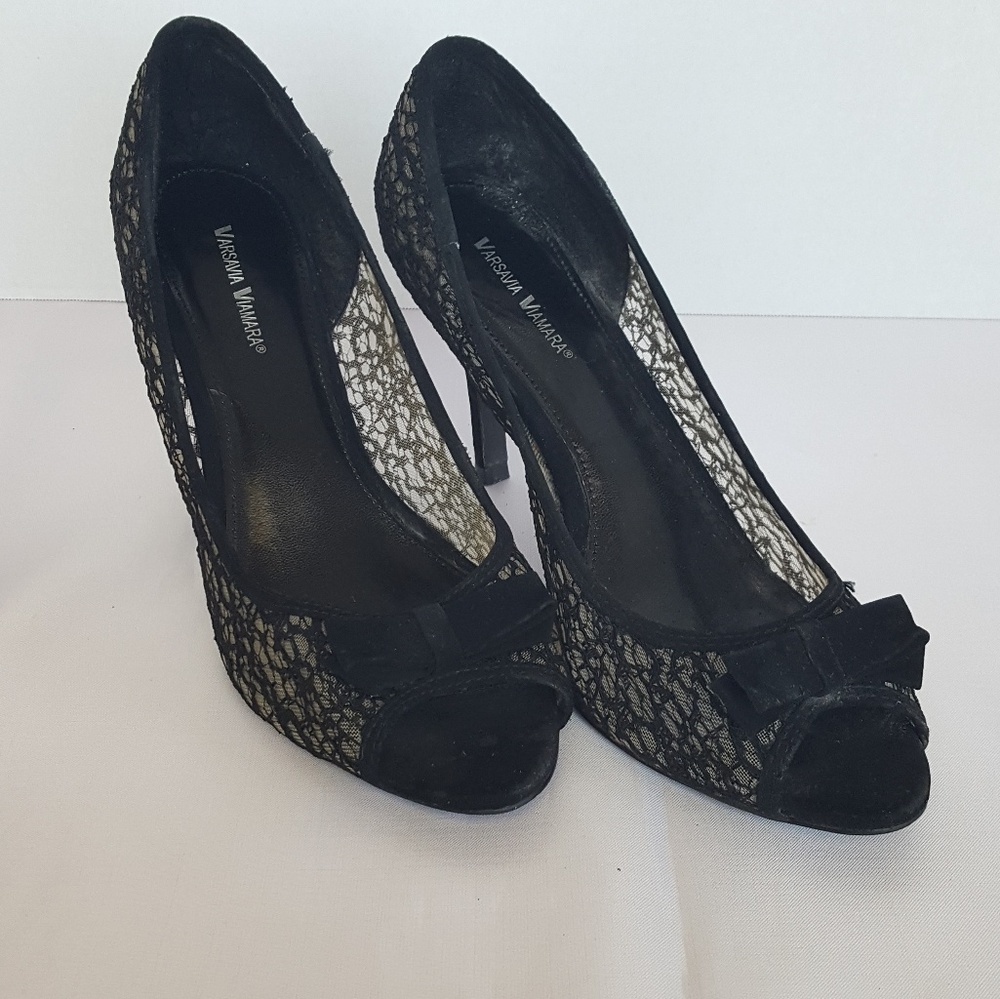 Black High-heel Shoes